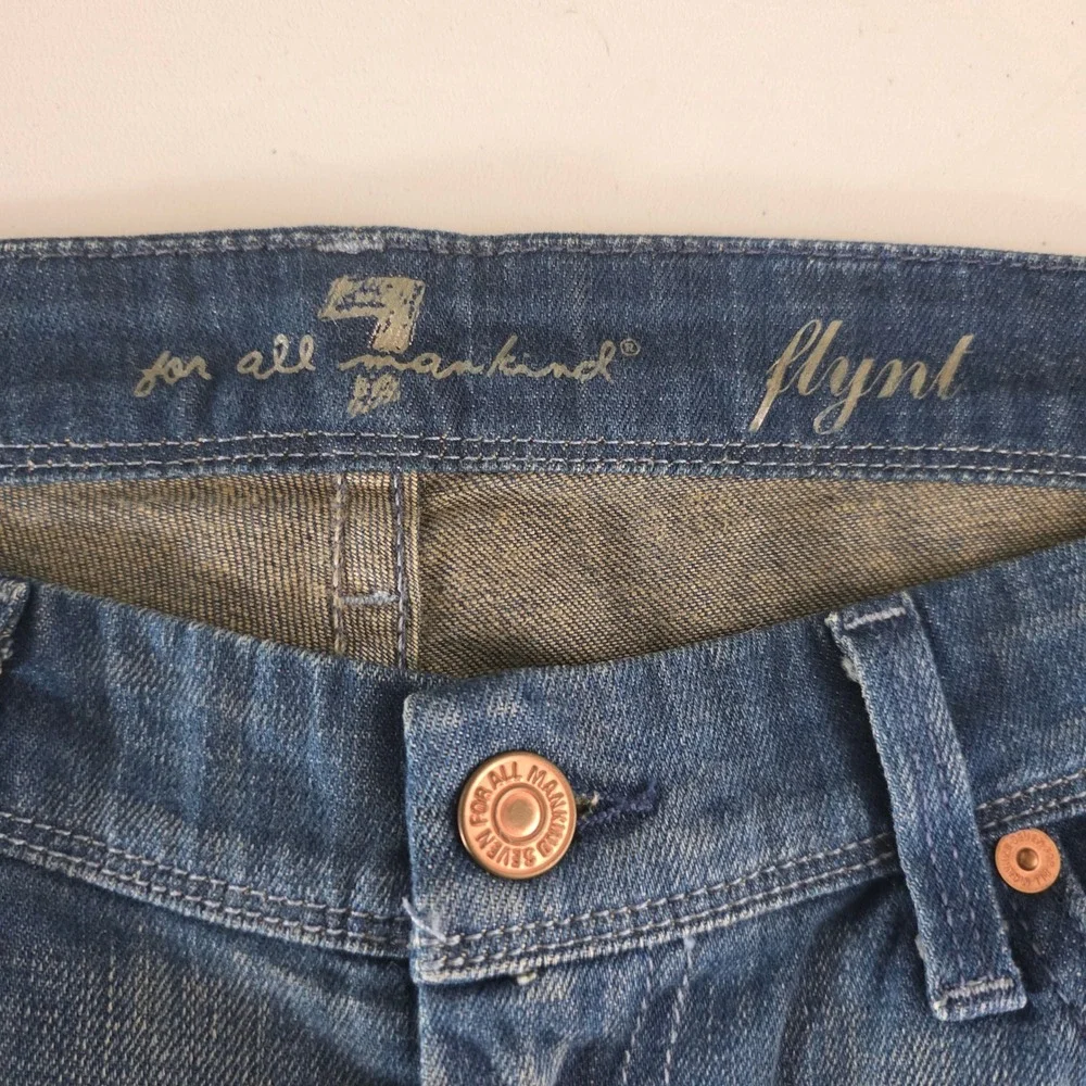 7 For All‎ Mankind Flynt Bootcut Jeans Dark Wash Embroidered Pockets Size 28